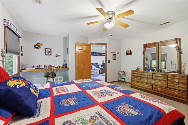 14760 Timber Lane, Bonner Springs, KS 66012