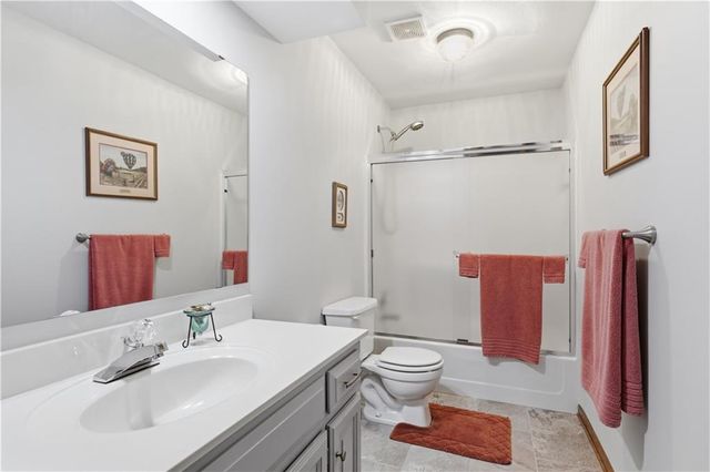14760 Timber Lane, Bonner Springs, KS 66012