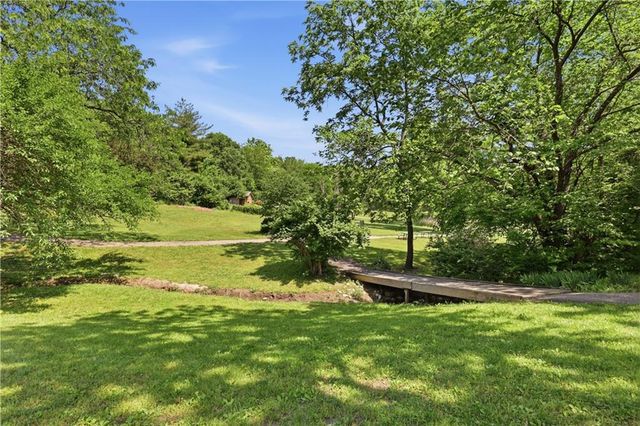 14760 Timber Lane, Bonner Springs, KS 66012