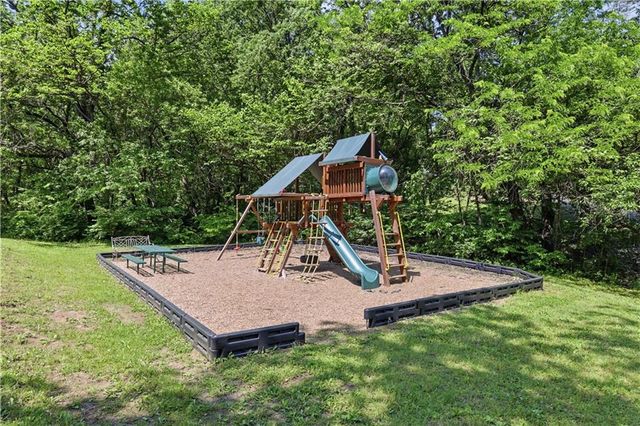 14760 Timber Lane, Bonner Springs, KS 66012