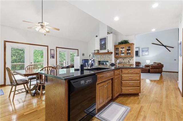 14760 Timber Lane, Bonner Springs, KS 66012