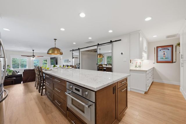 3174 Royal Dr, Cameron Park, CA 95682