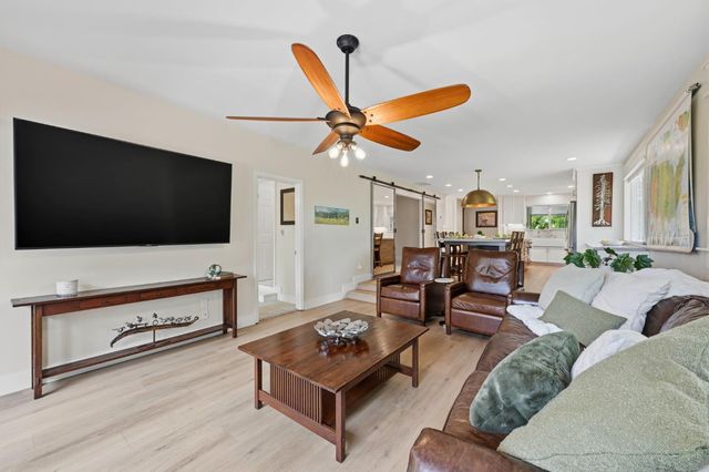 3174 Royal Dr, Cameron Park, CA 95682