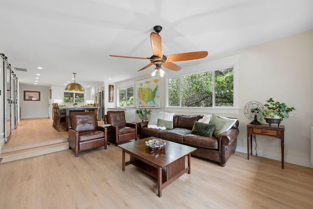 3174 Royal Dr, Cameron Park, CA 95682