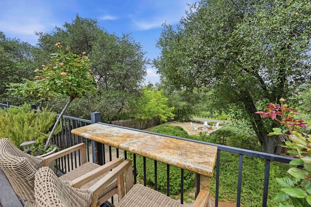 3174 Royal Dr, Cameron Park, CA 95682