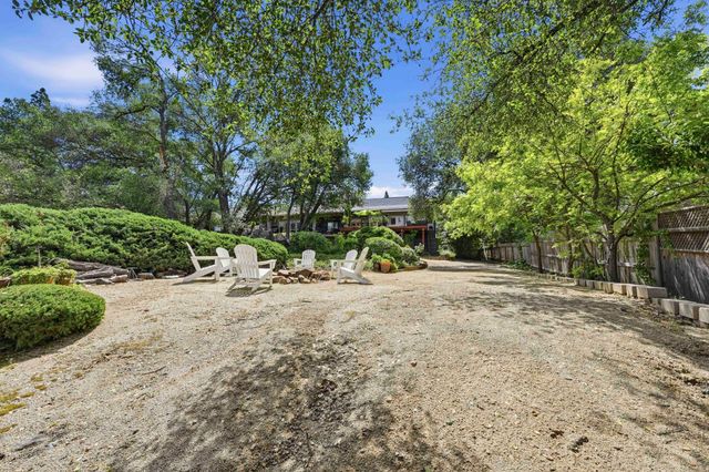 3174 Royal Dr, Cameron Park, CA 95682