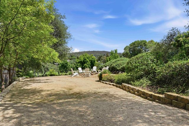 3174 Royal Dr, Cameron Park, CA 95682