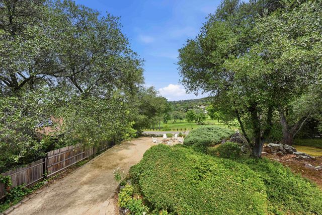 3174 Royal Dr, Cameron Park, CA 95682