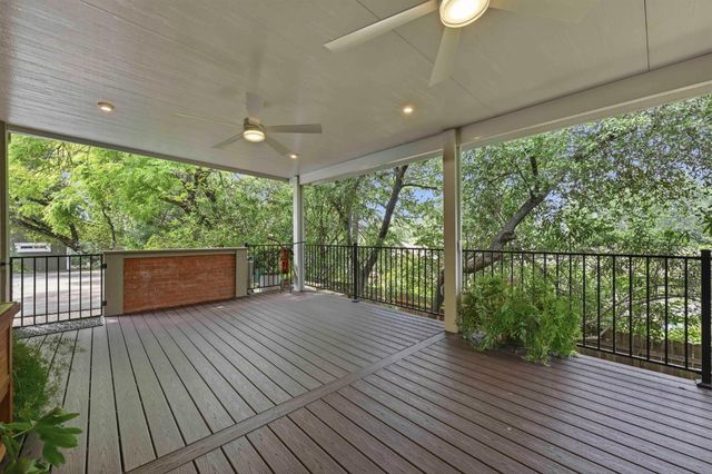 3174 Royal Dr, Cameron Park, CA 95682