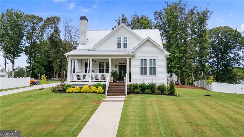 225 E Underwood Street, Cleveland, GA 30528