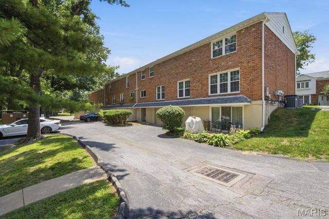 13423 Forestlac Drive, Chesterfield, MO 63141