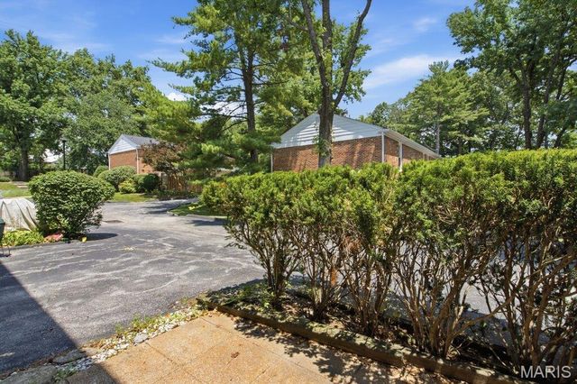 13423 Forestlac Drive, Chesterfield, MO 63141
