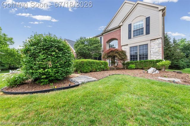4230 Holly Lane, Oakland, MI 48306