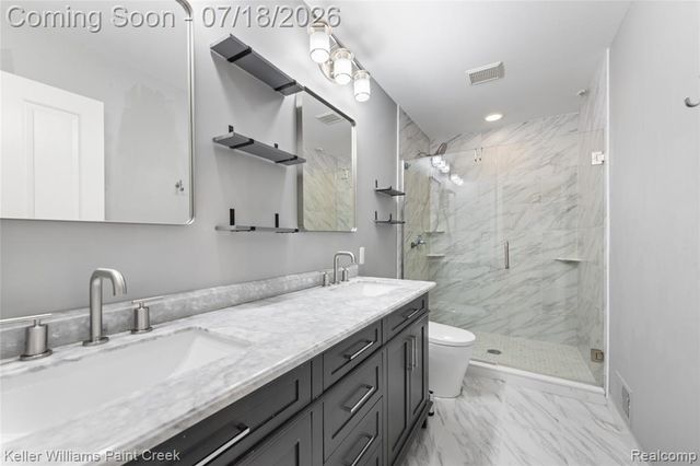 4230 Holly Lane, Oakland, MI 48306