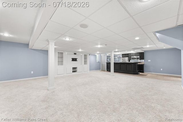 4230 Holly Lane, Oakland, MI 48306
