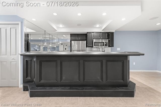 4230 Holly Lane, Oakland, MI 48306