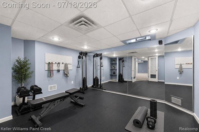 4230 Holly Lane, Oakland, MI 48306