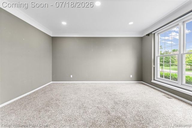 4230 Holly Lane, Oakland, MI 48306