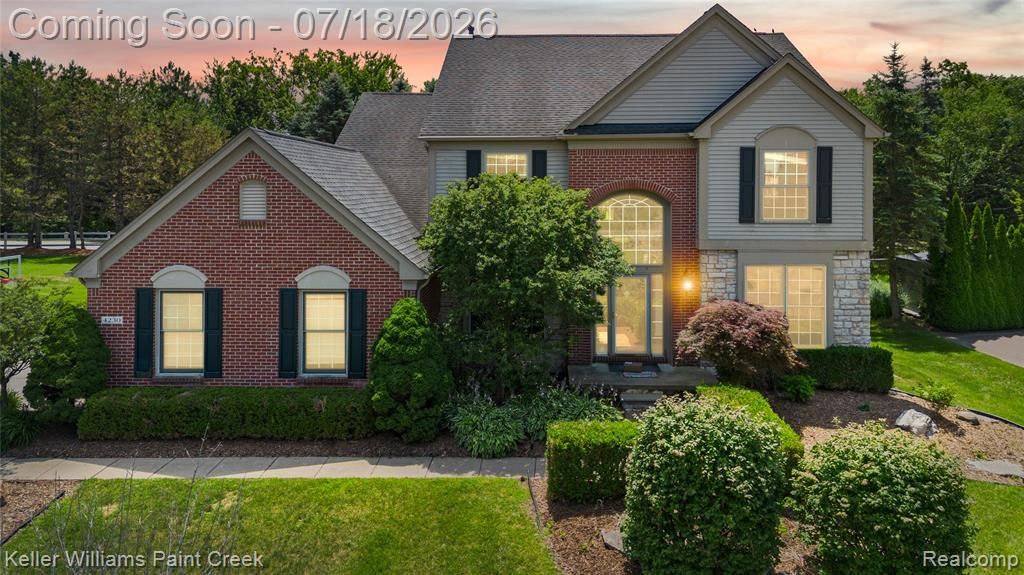 4230 Holly Lane, Oakland, MI 48306
