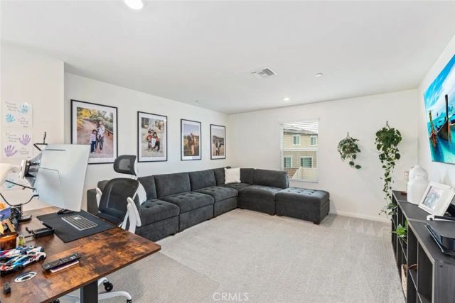 4836 Sicily, Lake Elsinore, CA 92530