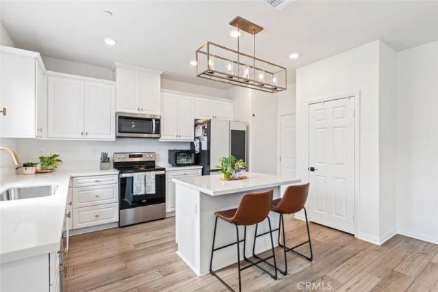 4836 Sicily, Lake Elsinore, CA 92530