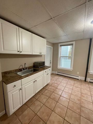 277 Chestnut Street 2, Lynn, MA 01902