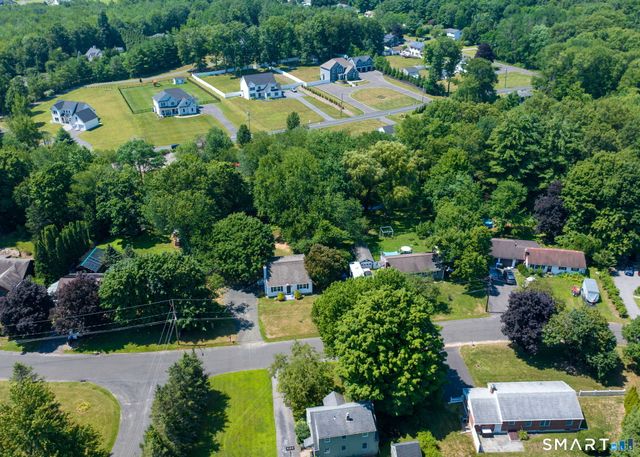 27 Meadow Road, Burlington, CT 06013