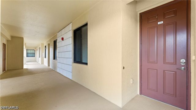 9727 Acqua CT 444, Naples, FL 34113