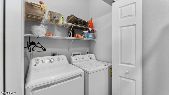 9727 Acqua CT 444, Naples, FL 34113