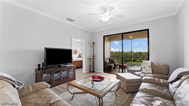 9727 Acqua CT 444, Naples, FL 34113