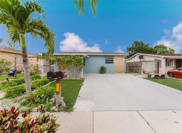 5737 Grant St 1, Hollywood, FL 33021