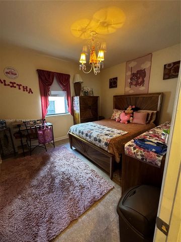 595 SE 33rd Ter, Homestead, FL 33033