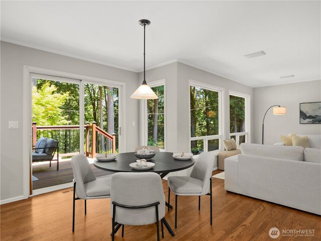 23420 SE 28th Court, Sammamish, WA 98075