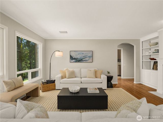 23420 SE 28th Court, Sammamish, WA 98075