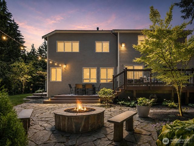23420 SE 28th Court, Sammamish, WA 98075