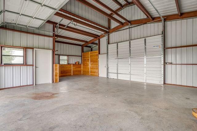 1621 County Road 1123, Godley, TX 76044