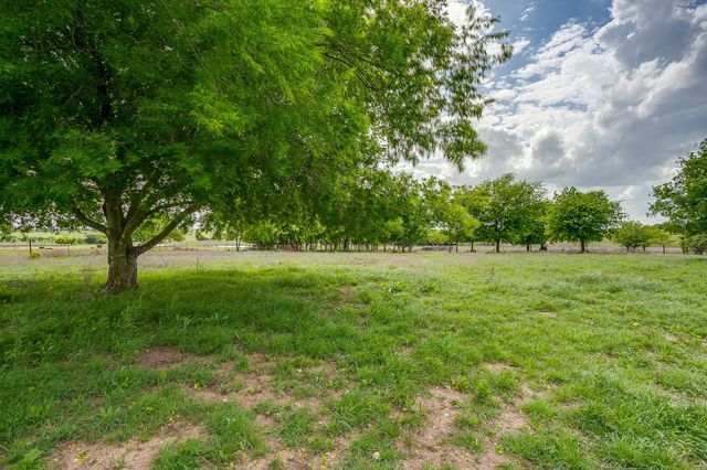 1621 County Road 1123, Godley, TX 76044