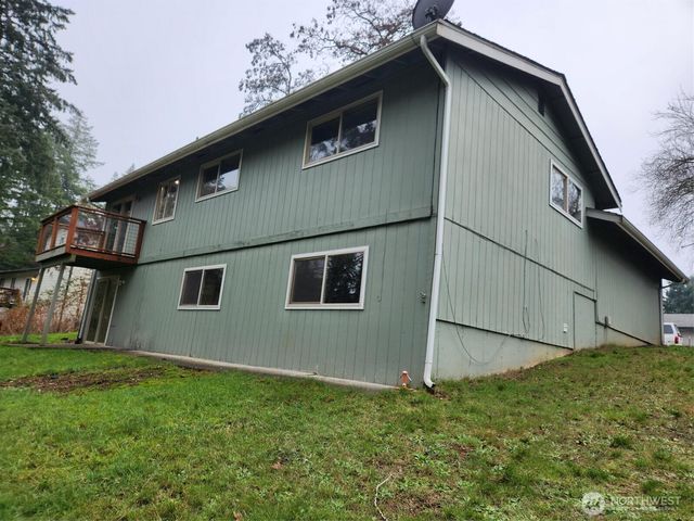 20 SE Holly Place, Shelton, WA 98584
