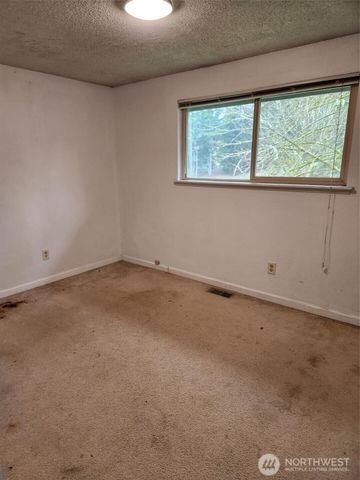 20 SE Holly Place, Shelton, WA 98584