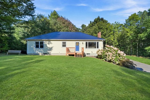 25 Ridgewood Drive, Gilmanton, NH 03237