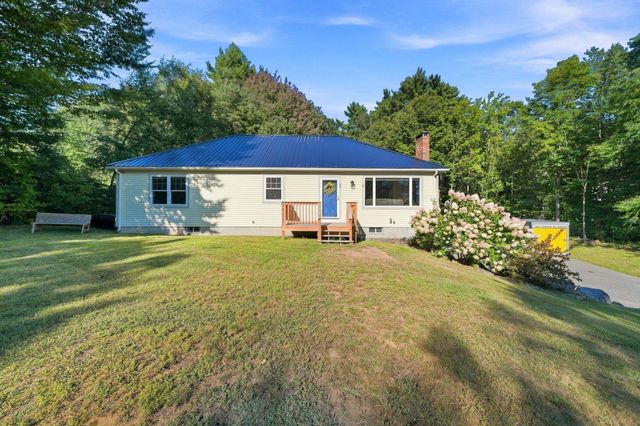25 Ridgewood Drive, Gilmanton, NH 03237