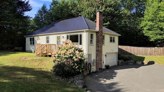 25 Ridgewood Drive, Gilmanton, NH 03237