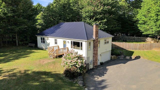 25 Ridgewood Drive, Gilmanton, NH 03237