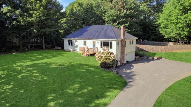 25 Ridgewood Drive, Gilmanton, NH 03237