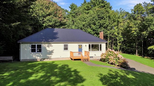 25 Ridgewood Drive, Gilmanton, NH 03237