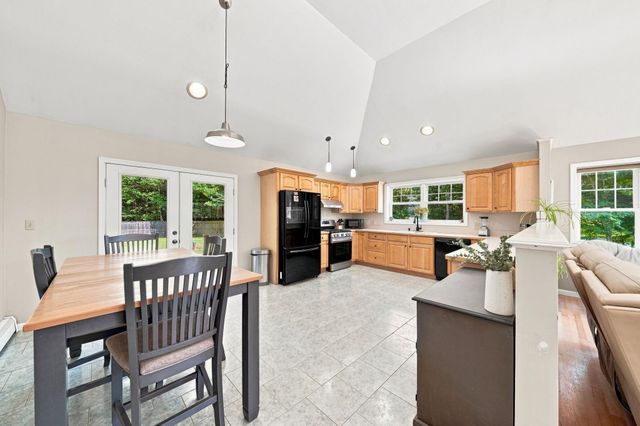 25 Ridgewood Drive, Gilmanton, NH 03237