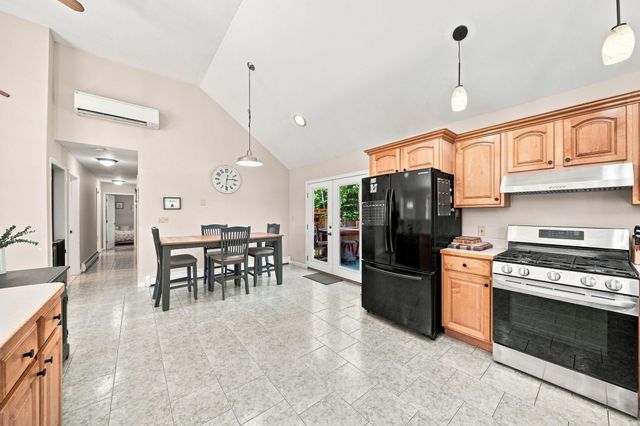25 Ridgewood Drive, Gilmanton, NH 03237