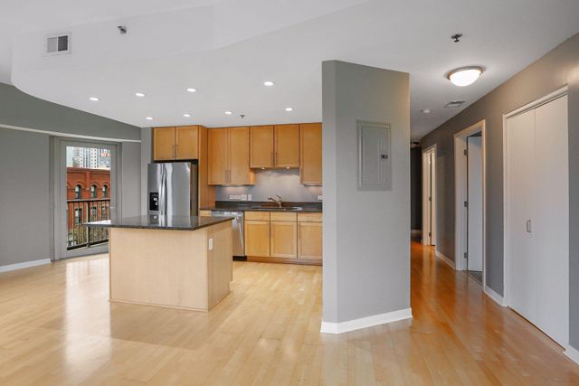 929 Portland Avenue 306, Minneapolis, MN 55404