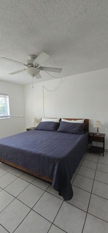 1001 SE 16th St 1, Fort Lauderdale, FL 33316