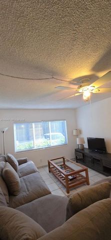 1001 SE 16th St 1, Fort Lauderdale, FL 33316